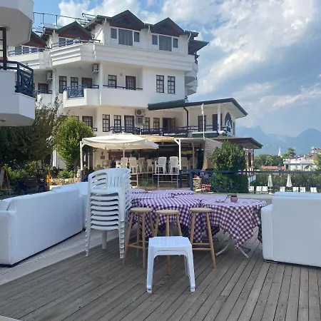 Apart-hotel Naturella
