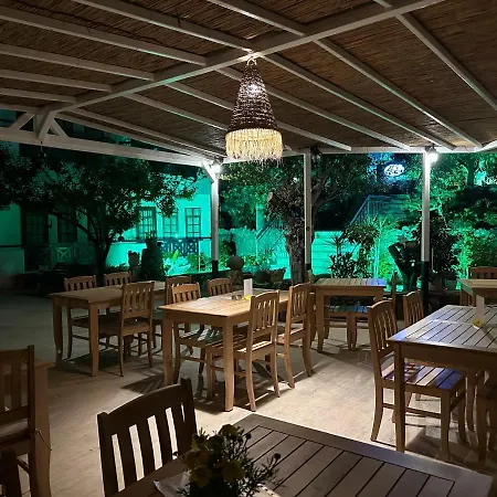 Naturella 3*