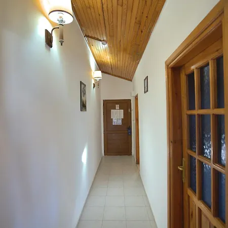 Apart-hotel Naturella 3*