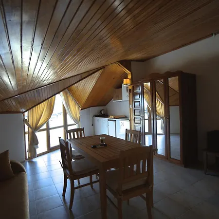 Apart-hotel Naturella 3*