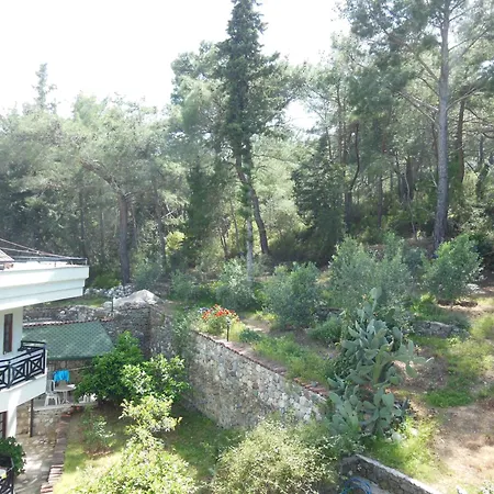 Apart-hotel Naturella